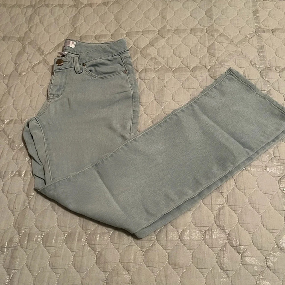 BOOT CUT~JEANS~SIZE 7~ - Picture 1 of 5